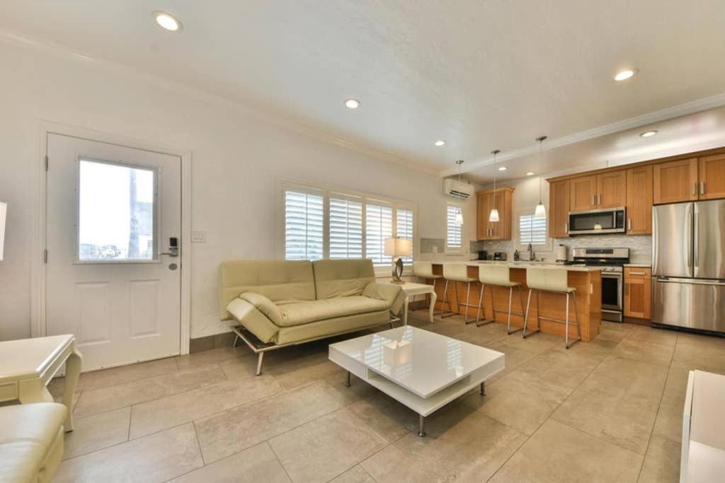 1000#1 Contemporary Home W/ Parking, Grill, & Ac! Newport Beach Dış mekan fotoğraf